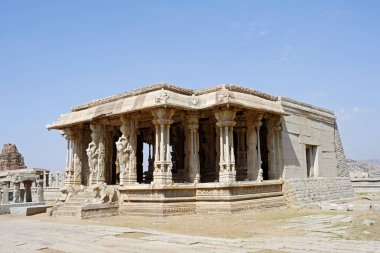 Kalyan mandapas, Vitthal Tapınağı, Hampi, Vijayanagar, UNESCO Dünya Mirası alanı, Deccan Platosu, Taluka Hastanesi, Bellary Bölgesi, Karnataka, Hindistan