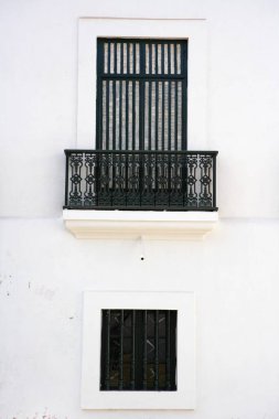 16. yüzyılda inşa edilen Archiepiscopal Sarayı Penceresi, UNESCO Dünya Mirası Alanı, Eski Goa, Velha Goa, Hindistan