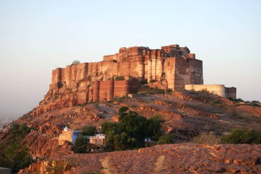 Mehrangarh kalesindeki ilk güneş ışınları, Jodhpur, Rajasthan, Hindistan