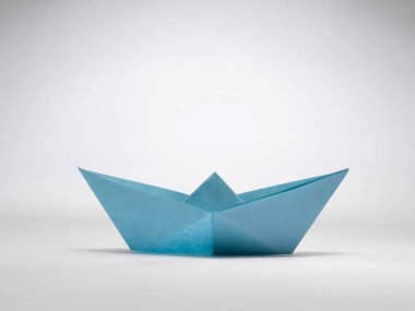 Kağıttan yapılmış el yapımı yelkenli, origami, Hindistan