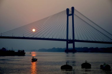 Kolkata Hindistan 'daki Howrah Köprüsü