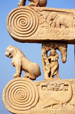 Stupa 1 'in kuzey kapısına yakın iç manzara, Sanchi Bhopal, Madhya Pradesh, Hindistan.