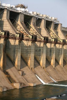 Chandil Barajı Elektrik Projesi 2x4 MW kapasiteli Jharkhand, Hindistan 'ın Saraikela Kharsanwa ilçesinde 