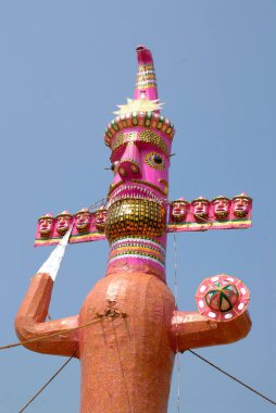 Hindistan 'daki Dassera festivali sırasında Ravana heykeli