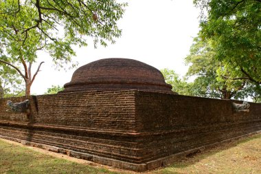 Tuğla duvar yapısı, Dünya Mirası alanı, antik Polonnaruwa şehri, Sri Lanka.
