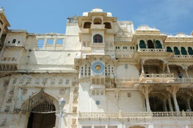 Şehir Sarayı 'nın önü Doğu Yakası, Udaipur, Rajasthan, Hindistan 