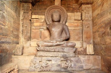 Buda 31. tapınakta, 6. ya da 7. yüzyılda inşa edilen stupa 5 yakınlarında, Sanchi Bhopal yakınlarında, Madhya Pradesh, Hindistan 