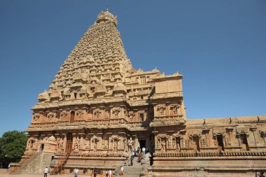 brihadishwara temple thanjavur Vishwakarma Tamilnad India clipart