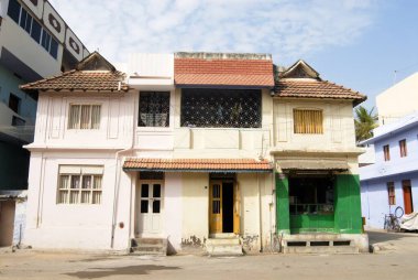 Tipik bir kıyı evi, Mangalore katlı Suchindram köyünde çatı, Kanyakumari, Tamil Nadu, Hindistan 'dan 11 kilometre uzakta.