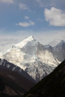 Karla kaplı Gangotri Uttarakhand Dağı Hindistan Asya