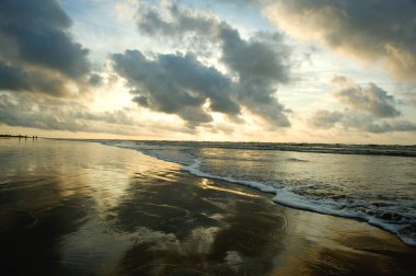 Denizde bulut oluşumu, Mandarmoni, Batı Bengal, Hindistan 2 _ Ekim _ 2009