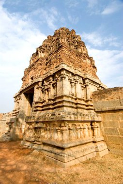 Vithala tapınağının kapılarından biri, Hampi, Karnataka, Hindistan