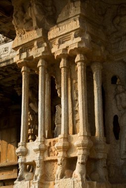Karnataka Asya 'daki Hampi' deki Müzikal Sütunlar Vittala Tapınağı 