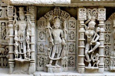 Adım: Rani ki Vav Patan Gujarat Hindistan Asya Haziran 2010