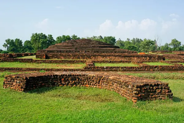 Kapilavastu Piprahawa 'nın kalıntıları, Uttar Pradesh, Hindistan 