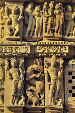 Parsvanath tapınağının duvarındaki yama Khajuraho madhya pradesh Hindistan 