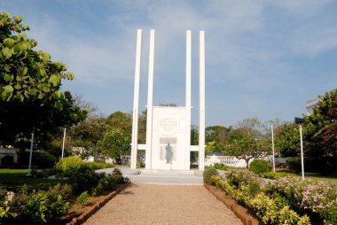 Fransa 'nın Goubert Salai, Pondicherry' deki savaş anıtı şimdi Puducherry Union Bölgesi, Hindistan 