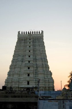 Günbatımında Ramanathswamy tapınağı, Rameswaram, Tamilnadu, Hindistan