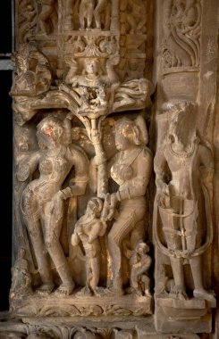 Maharani Nohala tarafından inşa edilen tapınak Kalchuri Kralı Yuvraj devinin karısı Damoh Jabalpur yolu, Nohata köyü, Byarama Bölgesi, Madhya Pradesh, Hindistan