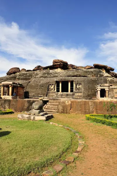 Brahmanik Mağara Tapınağı Ravanaphadi Aihole Karnataka Hindistan Ekim 2010