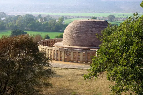stock image Stupa 2 constructed by king Ashoka encircled by wall, Sanchi 46Kms Northeast of Bhopal, Madhya Pradesh, India 