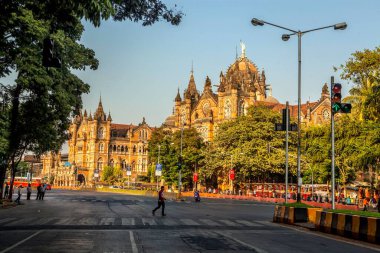 Chhatrapati Shivaji Terminali 'nin boş yolu Balasaheb thackeray mumbai maharashtra Hindistan' ın ölümünden dolayı. 