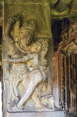7. yüzyılda Durga tapınağındaki koridor heykeli, Aihole, Karnataka, Hindistan Mirası