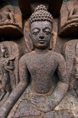 Buda heykeli miras olarak Buda 'nın kazı alanı, Ratnagiri, Orissa, Hindistan