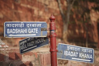 Fatehpur Sikri, Agra, Uttar Pradesh, Hindistan UNESCO Dünya Mirası Alanında İmza Tahtaları