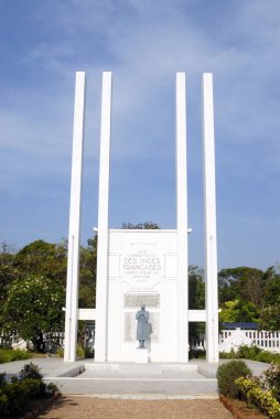 Fransa 'nın Goubert Salai, Pondicherry' deki savaş anıtı şimdi Puducherry Union Bölgesi, Hindistan 