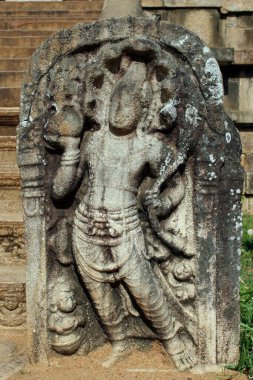 Kutsal Anuradhapura, Sri Lanka 'daki tarihi eser kalıntıları.