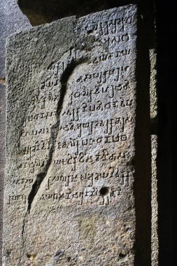 Budist mağara tapınağı 2. _ 9. yüzyıl, Kanheri, Borivali, Bombay Mumbai, Maharashtra, Hindistan Mirası