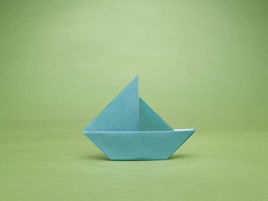 Kağıttan yapılmış el yapımı yelkenli, origami, Hindistan