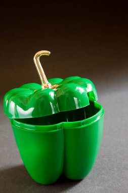 Capsicum pot turşusu Hindistan Nisan 2011 