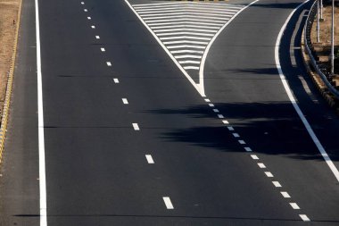 Ahmedabad Vadodra otoyolu Gujarat, Hindistan