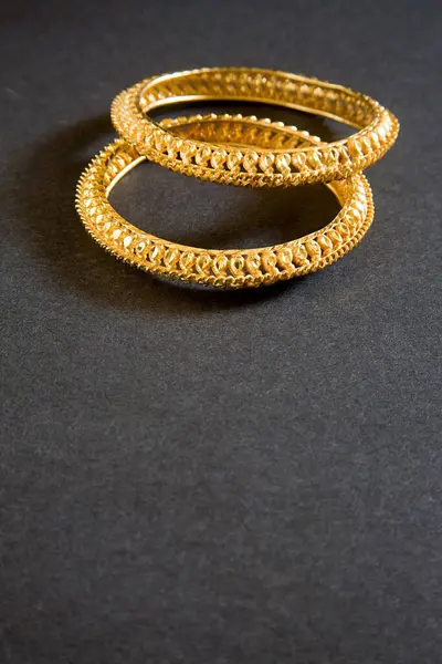 Gold bangle india april 2011