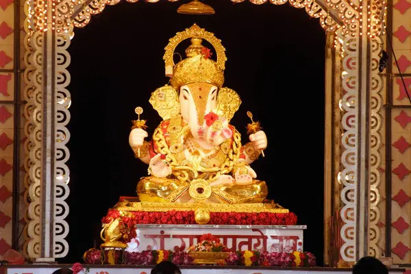Idol Lord Ganesh Elephant Headed God Richly Illuminated Decoration Dagdu — Stock Photo, Image