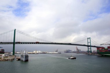 The Vincent Thomas bridge completed in 1961 and opened to traffic 1963, only suspension bridge in the world supported entirely on piles, Los Angeles, L.A., California, U.S.A. United States of America 