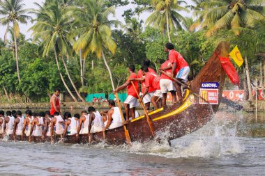 Punnamada Gölü 'nde yılan teknesi yarışı, Alleppey, Alappuzha, Kerala, Hindistan