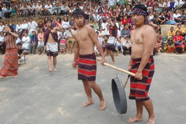 Kabile dansı sakeluaih, Mizoram, Hindistan 