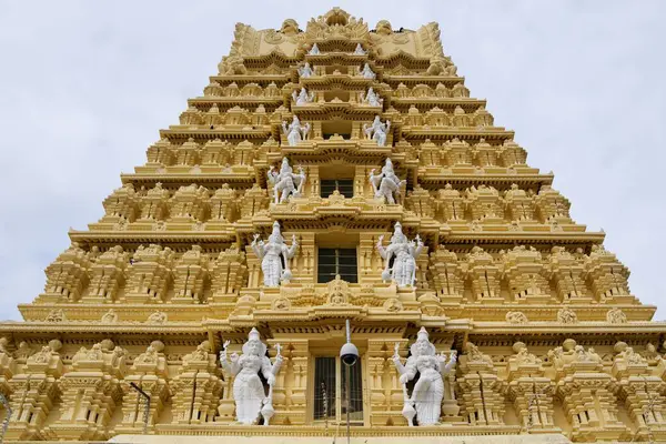 stock image Chamunda devi temple, Chamudihill, Mysore, Karnataka, India 