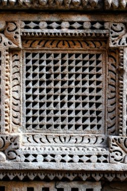 Geometrik desenler; Rani ki vav; taş oyma; yeraltı yapısı; iyi adım at; Patan; Gujarat; Hindistan