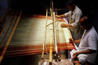 Handloom, Hindistan 'da sari dokuma işlemi