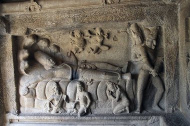 Lord Vishnu; kaya heykeli; Mandapam; Mamallapuram; Tamil Nadu; Hindistan