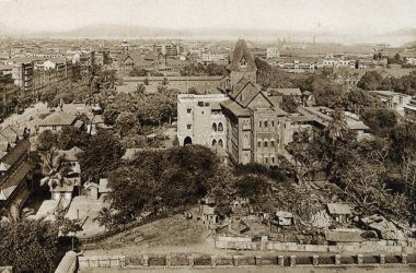 St. Xavier Okulu, Bombay, Mumbai, Maharashtra, Hindistan ve Asya 'dan kalma eski 1900 model bir hava aracı.