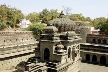 Ujjain yakınlarındaki Maheshwar Kalesi 'ndeki Ganesh Tapınağı Madhya Pradesh, Hindistan