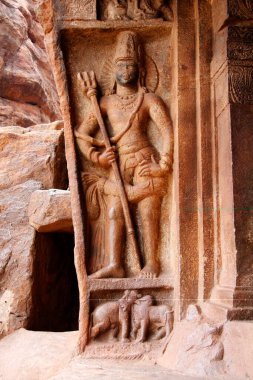 2 numaralı mağarada heykel, Badami, Karnataka, Hindistan 