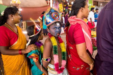 Çocuk giyimi Hindu tanrıçası, Thoothukudi, Tamil Nadu, Hindistan, Asya 