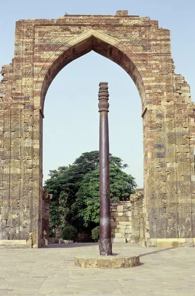 stock image Ashoka Iron pillars, Delhi, india 