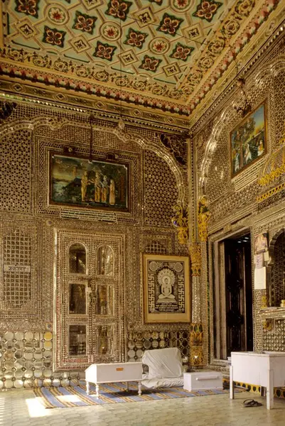 stock image Sheesh mahal ,interior of palace at indore, madhya pradesh, india